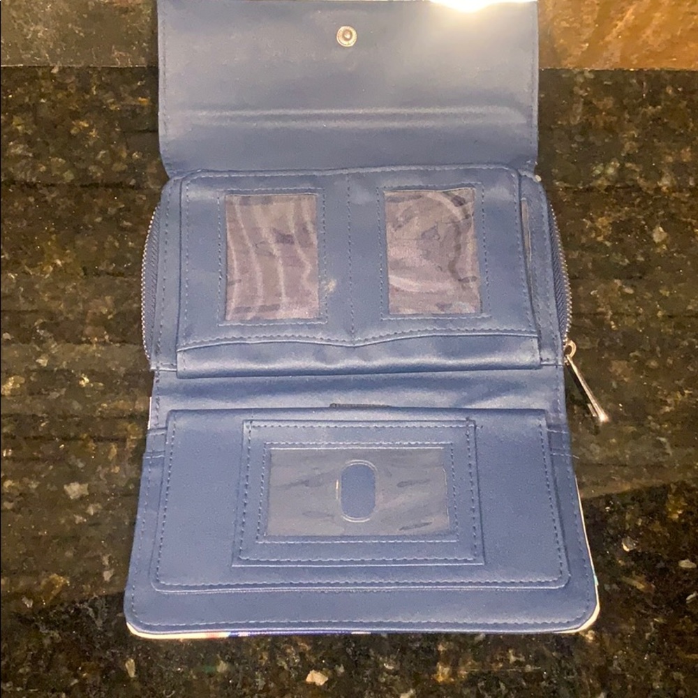Wallet - Picture 2 of 5